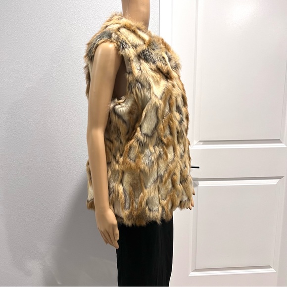 Rachel Zoe Women’s Brown Tan Faux Fur Vest Size Medium - Picture 6 of 13